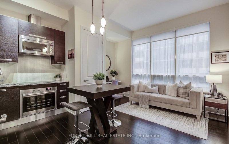 21 Balmuto Street #1403