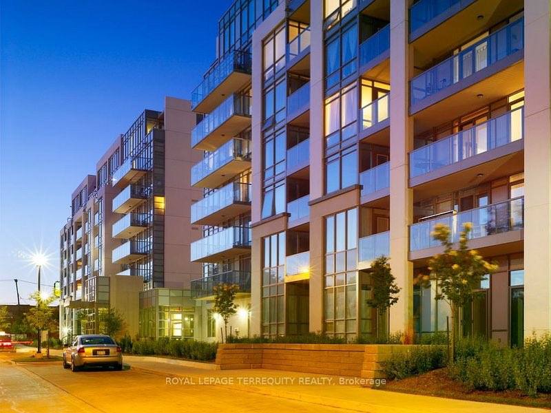 3830 Bathurst Street #401