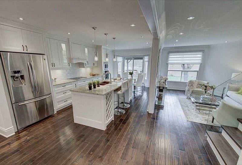 77 Gailcrest Circ