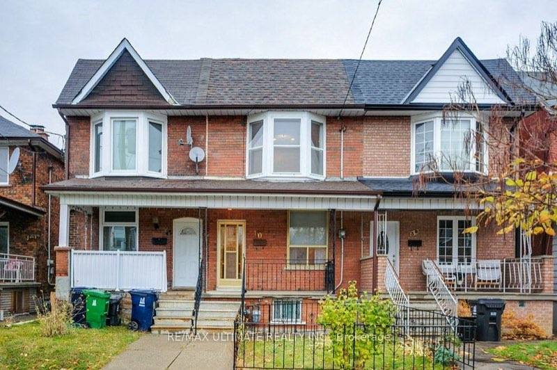 40 Mackay Ave